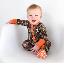 Load image into Gallery viewer, Newborn Ruffle Zippees