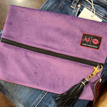 Load image into Gallery viewer, Medium MakeUp Junkie