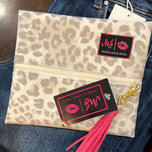 Load image into Gallery viewer, Small MakeUp Junkie