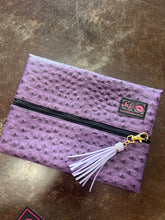 Load image into Gallery viewer, Medium MakeUp Junkie