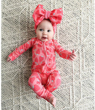 Load image into Gallery viewer, Gigi & Max 2 way Zippee's