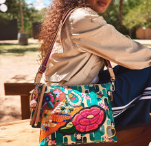 Load image into Gallery viewer, The Dezi Downtown Crossbody