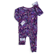 Load image into Gallery viewer, Gigi & Max 2 way Zippee's