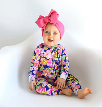 Load image into Gallery viewer, Gigi & Max 2 way Zippee's