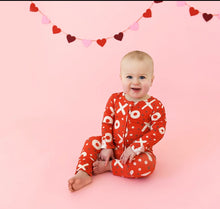 Load image into Gallery viewer, Gigi & Max 2 way Zippee's