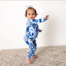 Load image into Gallery viewer, Newborn Ruffle Zippees