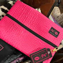 Load image into Gallery viewer, Medium MakeUp Junkie