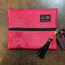 Load image into Gallery viewer, Small MakeUp Junkie