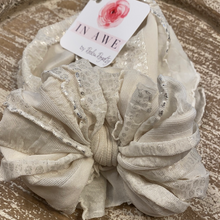 Load image into Gallery viewer, Couture Bowbands