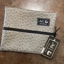 Load image into Gallery viewer, Small MakeUp Junkie