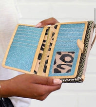 Load image into Gallery viewer, The Tommy Slim Wallet