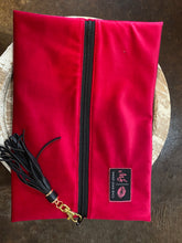 Load image into Gallery viewer, Medium MakeUp Junkie