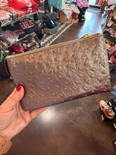 Load image into Gallery viewer, Ostrich Crossbody/Wristlet
