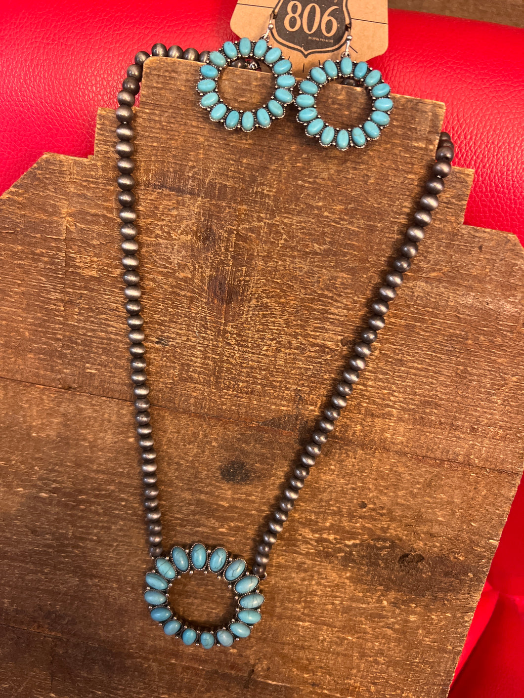 The Turquoise Round Set