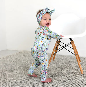 Newborn Ruffle Zippees