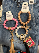 Load image into Gallery viewer, The Preppy Key Faub
