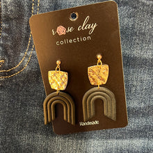 Load image into Gallery viewer, The Clay Collection Earring
