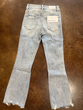 Load image into Gallery viewer, BAYEA&#39;s HR Crop D/T Bootcut
