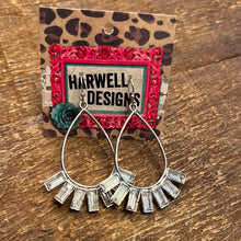 Load image into Gallery viewer, Posh Crystal Dangle Earring
