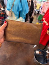 Load image into Gallery viewer, Smooth Crossbody/Wristlet
