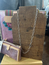 Load image into Gallery viewer, The POSH Chain Necklace
