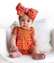 Load image into Gallery viewer, Gigi and Max Headwrap
