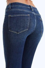 Load image into Gallery viewer, Bayea's MR Straight Raw Crop
