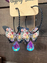 Load image into Gallery viewer, Gypsy South Jewelry
