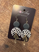 Load image into Gallery viewer, The Clay Collection Earring
