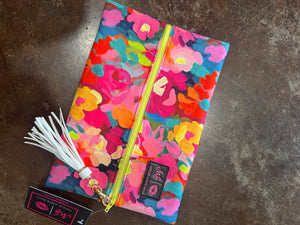 Medium MakeUp Junkie