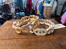 Load image into Gallery viewer, Casted Stretch Bracelet
