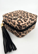 Load image into Gallery viewer, Safari Chic Jewelry Case
