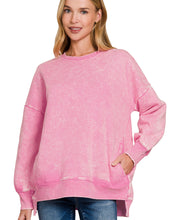 Load image into Gallery viewer, Makin Moves Pullover
