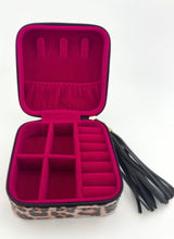 Load image into Gallery viewer, Safari Chic Jewelry Case
