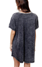 Load image into Gallery viewer, The Zutter Tunic
