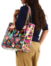Load image into Gallery viewer, The Vida Classic Tote
