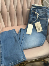 Load image into Gallery viewer, BAYEA'S HR Bootcut
