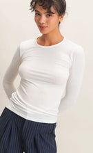 Load image into Gallery viewer, The Double Z Basic Long Sleeve Tee
