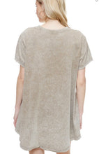 Load image into Gallery viewer, The Zutter Tunic
