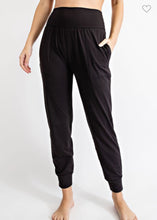 Load image into Gallery viewer, The Butter Slit Pocket Jogger
