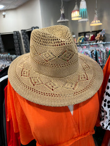 The Lightweight Beach Hat