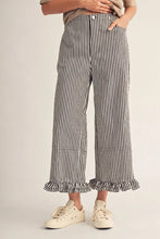 Load image into Gallery viewer, The Halftime Pant
