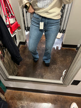Load image into Gallery viewer, JUDY BLUE CORE HW Contrast BootCut
