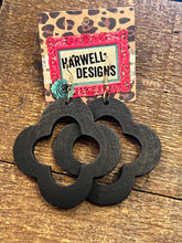 Load image into Gallery viewer, The Wood Clover Earring

