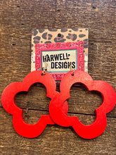 Load image into Gallery viewer, The Wood Clover Earring
