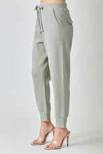 Load image into Gallery viewer, RISEN Soft Knit Jogger
