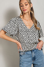 Load image into Gallery viewer, The Dazed Puff Sleeve Top
