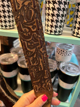 Load image into Gallery viewer, The Maxine Flap Guitar Strap

