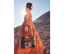 Load image into Gallery viewer, Myra Chuffs Bag
