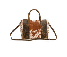 Load image into Gallery viewer, Myra Chuffs Bag
